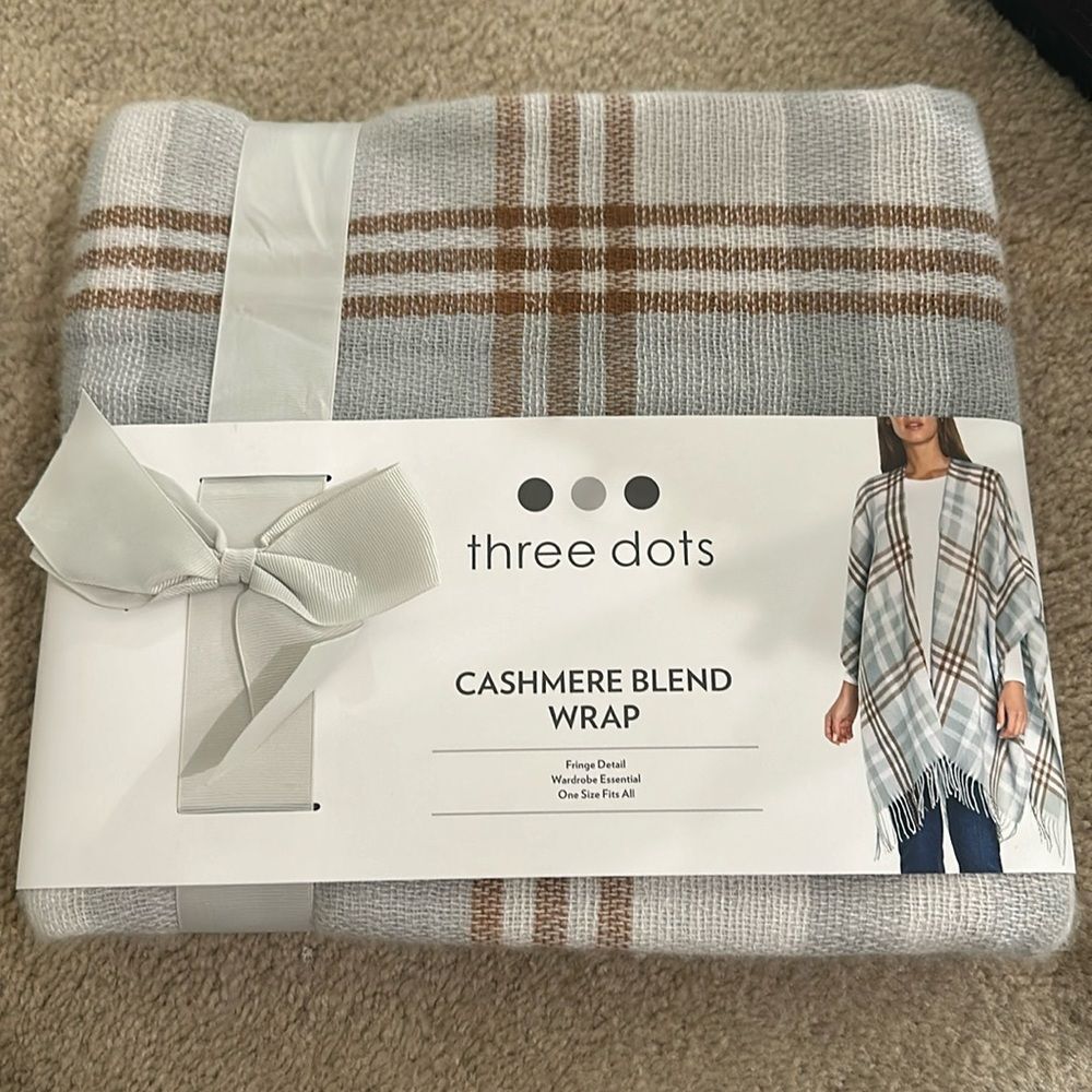 Three dots cashmere blend wrap